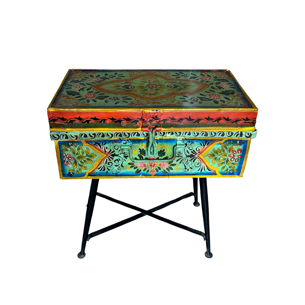 Hand Painted Iron Trunk with Metal Legs (62w 41d 70h) FUR595