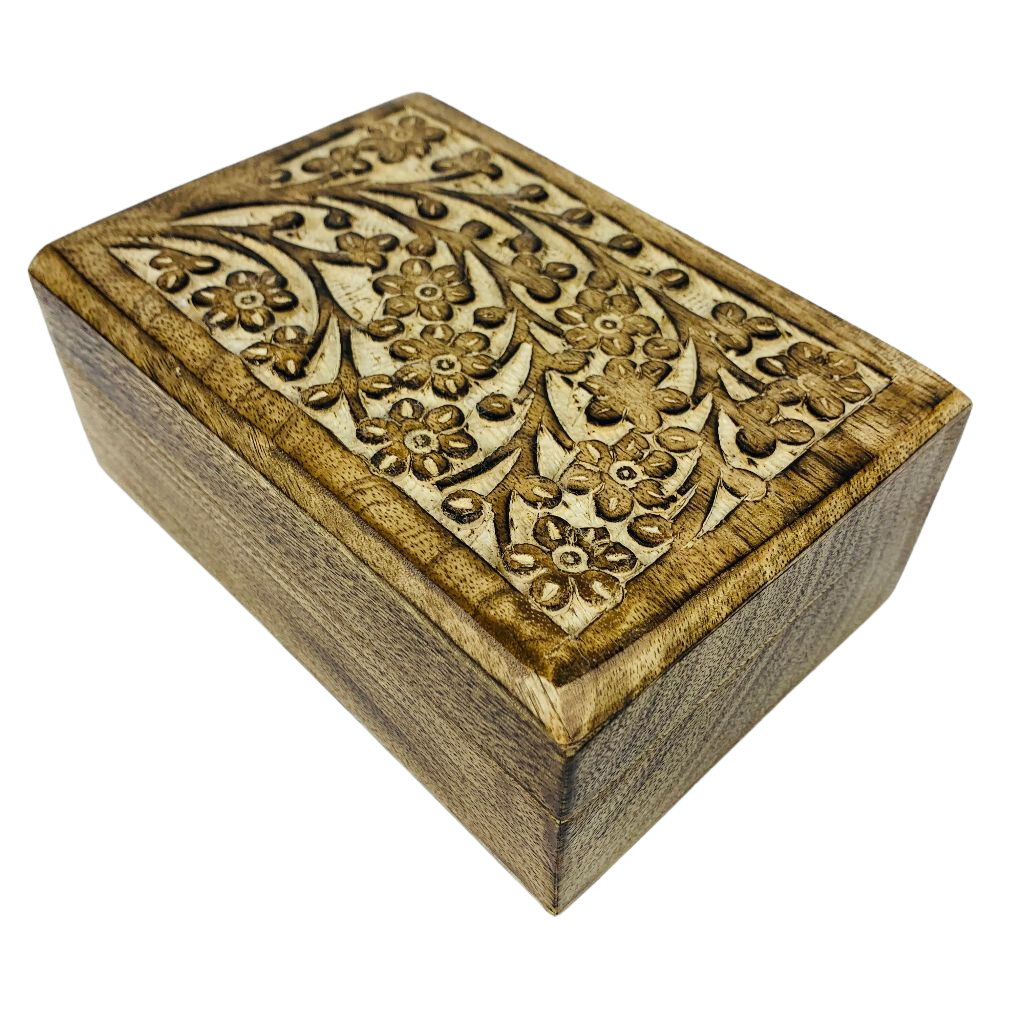 1GW Daisy Wooden Carved Trinket Box 20x15.5x8cms GW671