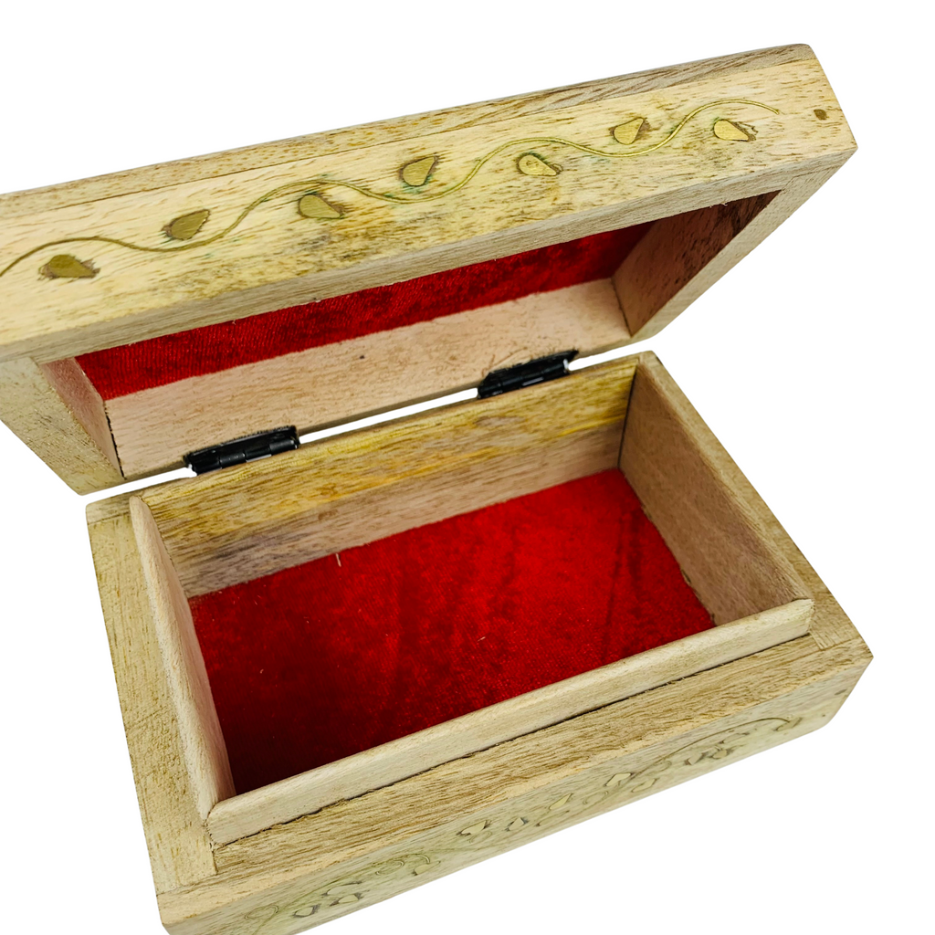 Wooden Box with Brass Inlay 16x10cms (GW545)