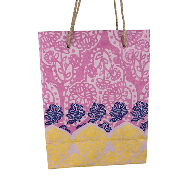 1GW Gift Bags 16.5 x21.5X 9cms