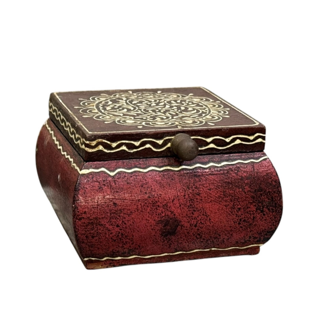 1GW Trinket Box Wooden Hand Painted Vintage Design GW647 9x9x7cms