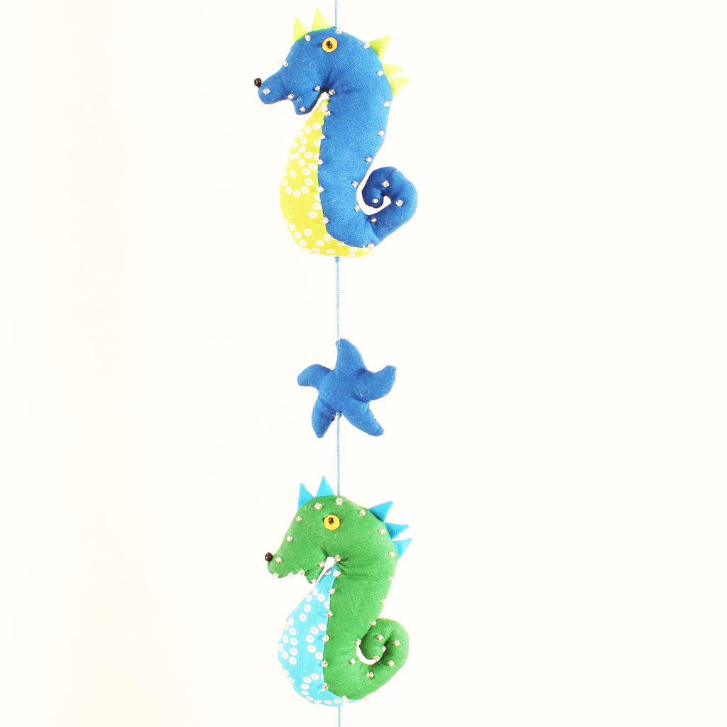 2MB043 Sea Horse and Star Fish Mobile 4 Sea Horses 95cms Long