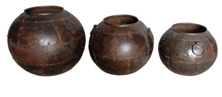 Iron Pots (Set of 3) FUR189