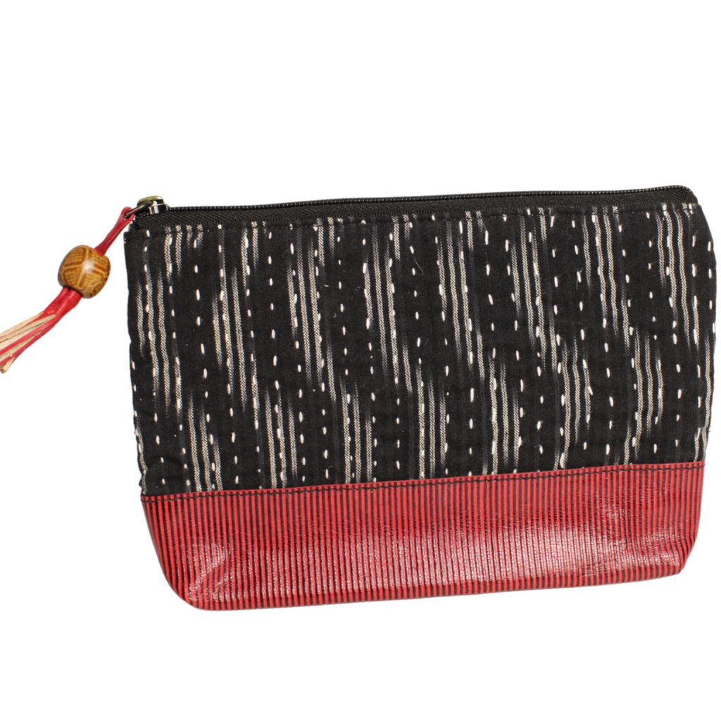 F078 Toiletry Bag with Shanti Leather and Kantha F078 (23x16x2.5cm)