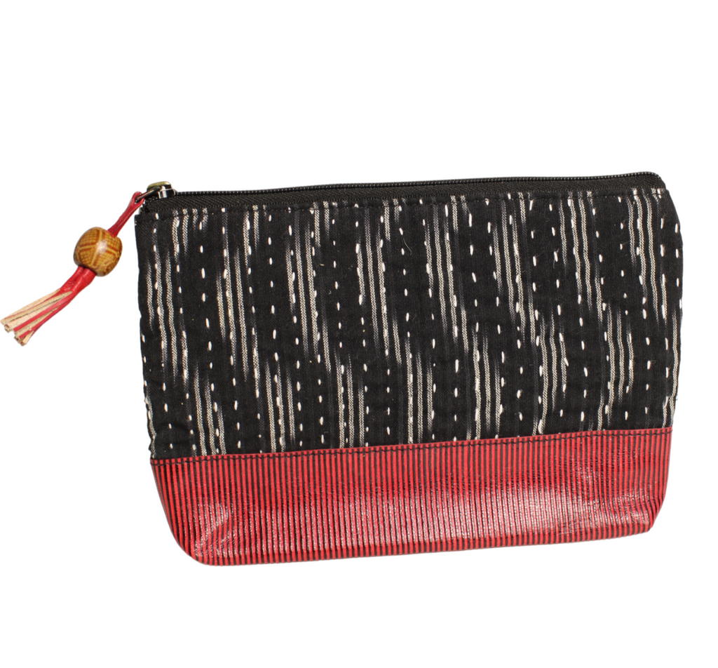Toiletry Bag with Shanti Leather and Kantha F078 (23x16x2.5cm)