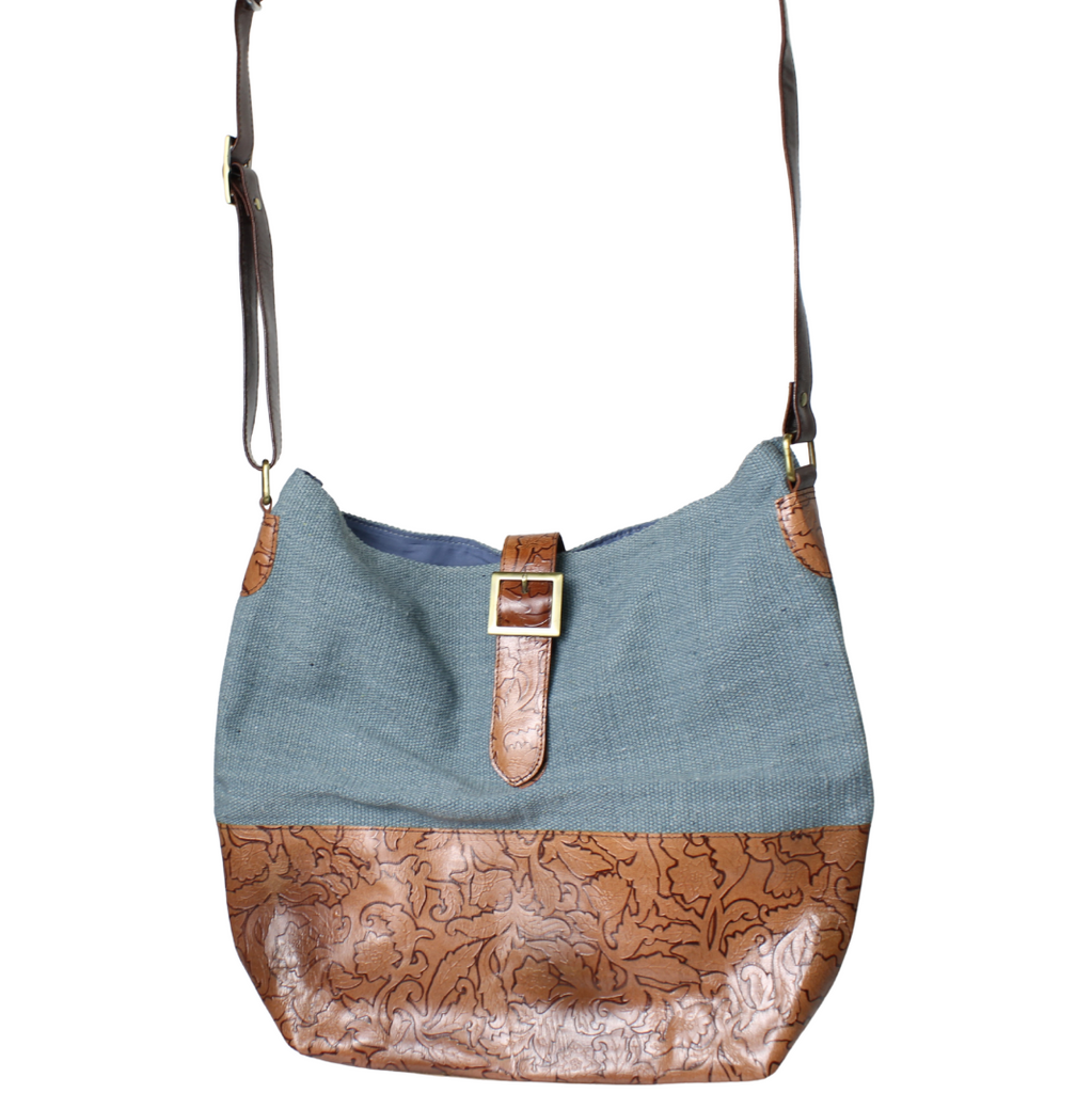 6F076 Shoulder Bag Shanti Leather and Cotton 41.5x50.5x10cms