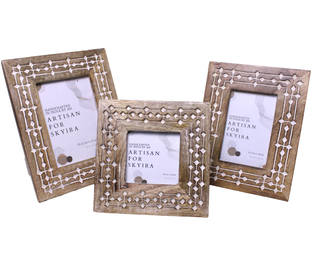 1GW Wooden Picture Frame Medium (24x19cms) GW148